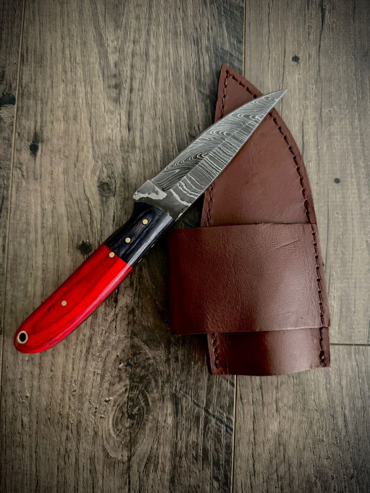Crimson Night Damascus Skinner